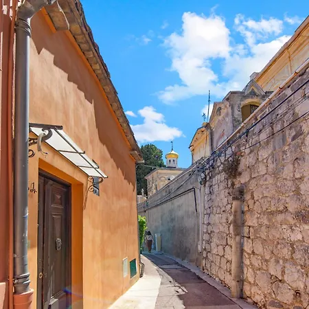 Vieux Chateau Iii - Maison Exceptionnelle Vue Vieux Holiday home Menton