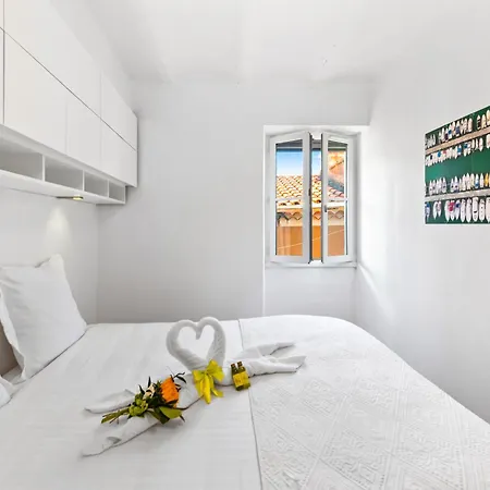 Vieux Chateau Iii - Maison Exceptionnelle Vue Vieux Holiday home Menton